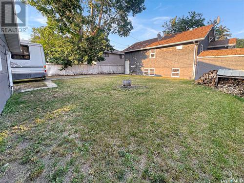 254 Central Avenue S, Swift Current, SK - Outdoor