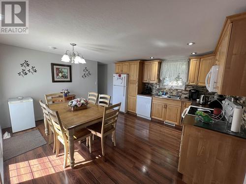 5223 41 Street, Fort Nelson, BC - Indoor Photo Showing Dining Room