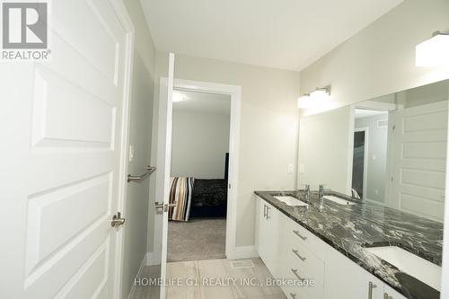 2382 Wickerson Road W, London, ON - Indoor Photo Showing Bathroom