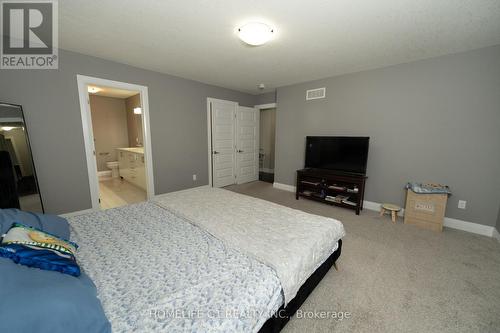 2382 Wickerson Road W, London, ON - Indoor Photo Showing Bedroom