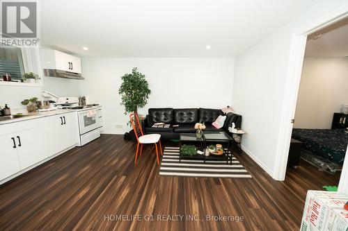 2382 Wickerson Road W, London, ON - Indoor Photo Showing Kitchen