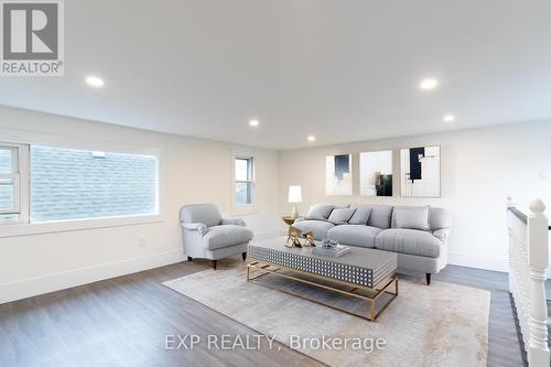 14 Ruth Street, Hamilton (Stipley), ON - Indoor Photo Showing Living Room