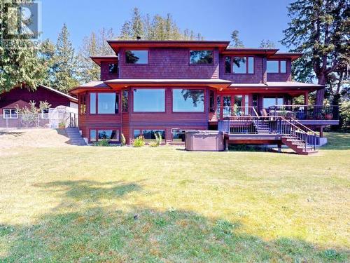 3623 Marine Ave, Powell River, BC - Outdoor