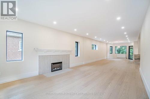 324 Riverside Drive, Toronto (High Park-Swansea), ON - Indoor With Fireplace