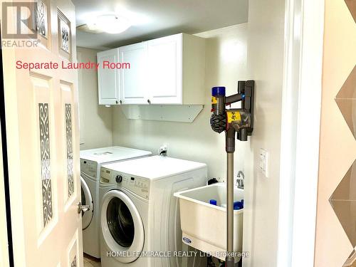 51 Leagate Street, Brampton, ON - Indoor Photo Showing Laundry Room