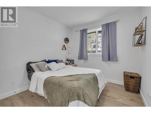 2160 Ensign Quay, West Kelowna, BC - Indoor Photo Showing Bedroom