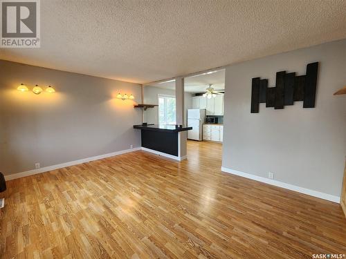 128 1St Avenue E, Montmartre, SK - Indoor