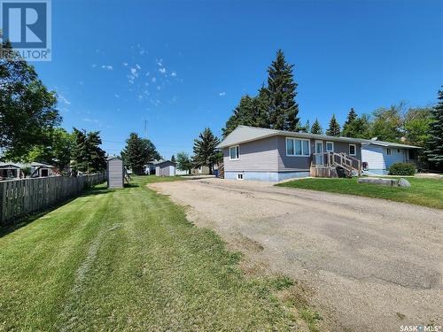 128 1St Avenue E, Montmartre, SK - Outdoor