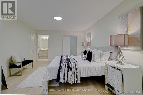 319 Grandview Way, Toronto (Willowdale East), ON - Indoor Photo Showing Bedroom