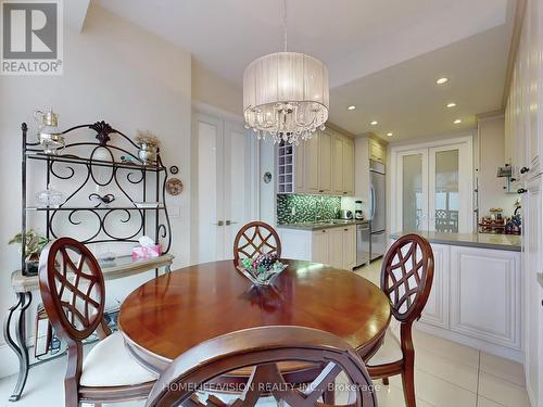 2620 - 70 Roehampton Avenue, Toronto (Mount Pleasant West), ON - Indoor Photo Showing Dining Room