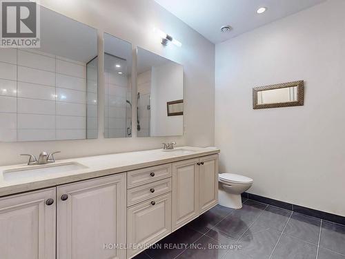 2620 - 70 Roehampton Avenue, Toronto (Mount Pleasant West), ON - Indoor Photo Showing Bathroom