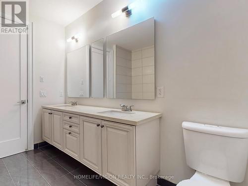 2620 - 70 Roehampton Avenue, Toronto (Mount Pleasant West), ON - Indoor Photo Showing Bathroom