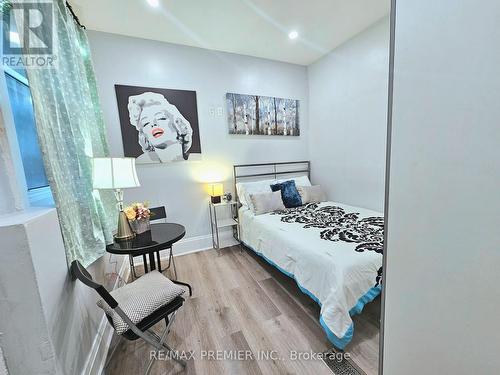 454 Gerrard Street E, Toronto (Cabbagetown-South St. James Town), ON - Indoor Photo Showing Bedroom