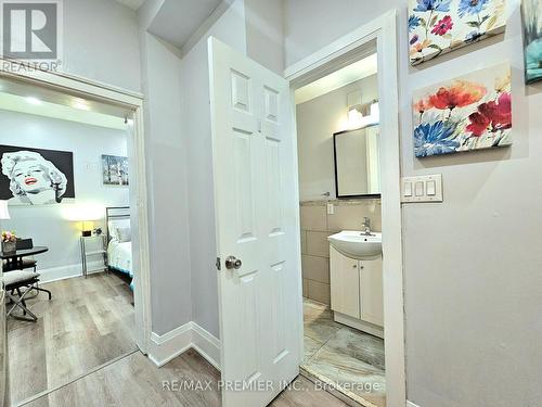 454 Gerrard Street E, Toronto (Cabbagetown-South St. James Town), ON - Indoor Photo Showing Other Room