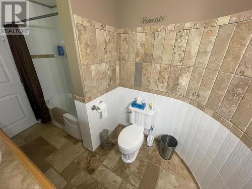 94 Chase Road, Christina Lake, BC - Indoor Photo Showing Bathroom