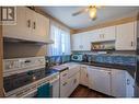 2250 Baskin Street Unit# 18 Lot# 18, Penticton, BC  - Indoor Photo Showing Kitchen 