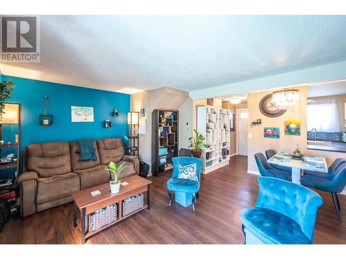 2250 Baskin Street Unit# 18 Lot# 18, Penticton, BC - Indoor Photo Showing Living Room