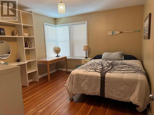 871 3 Avenue Ne, Salmon Arm, BC - Indoor Photo Showing Bedroom