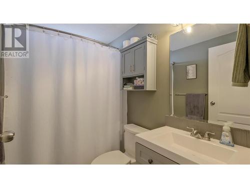 2550 Hollywood Road N Unit# 149, Kelowna, BC - Indoor Photo Showing Bathroom