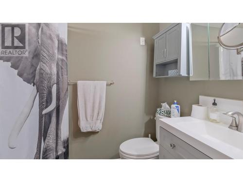 2550 Hollywood Road N Unit# 149, Kelowna, BC - Indoor Photo Showing Bathroom