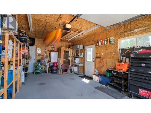 2550 Hollywood Road N Unit# 149, Kelowna, BC - Indoor Photo Showing Garage