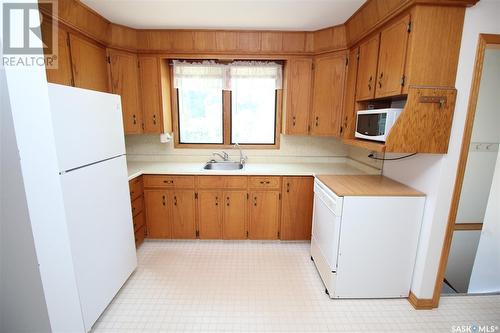 910 Howard Street, Indian Head, SK - Indoor Photo Showing Kitchen