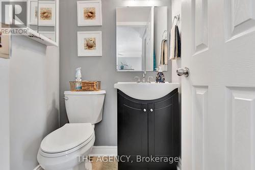 328 - 36 Hayhurst Road, Brantford, ON - Indoor Photo Showing Bathroom