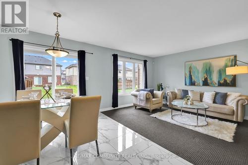 75 Heron Street, Welland, ON - Indoor Photo Showing Living Room