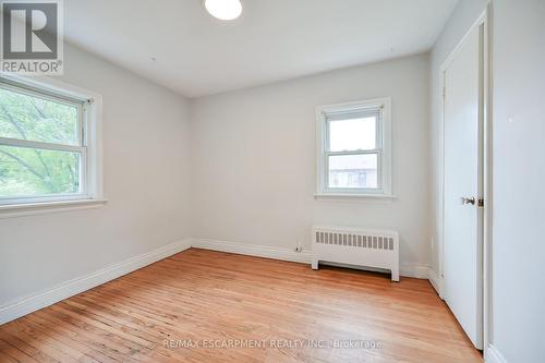 120 Cameron Avenue S, Hamilton (Bartonville), ON - Indoor Photo Showing Other Room