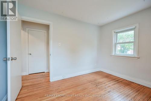 120 Cameron Avenue S, Hamilton (Bartonville), ON - Indoor Photo Showing Other Room