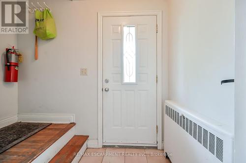 120 Cameron Avenue S, Hamilton (Bartonville), ON - Indoor Photo Showing Other Room