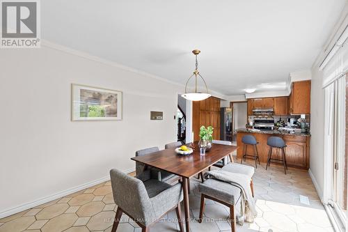 39 Lord Sydenham Court, Toronto, ON - Indoor Photo Showing Dining Room