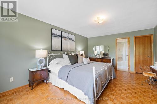 39 Lord Sydenham Court, Toronto, ON - Indoor Photo Showing Bedroom