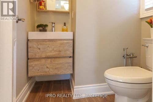 28 Innisdale Drive, Toronto (Wexford-Maryvale), ON - Indoor Photo Showing Bathroom