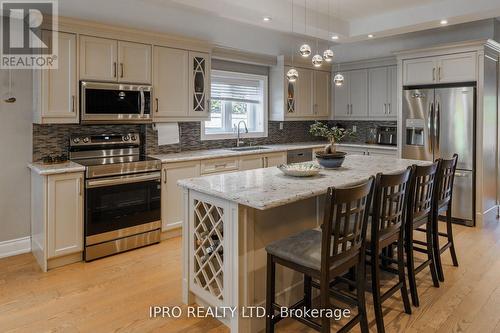 28 Innisdale Drive, Toronto (Wexford-Maryvale), ON - Indoor Photo Showing Kitchen With Stainless Steel Kitchen