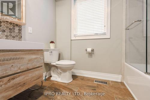 28 Innisdale Drive, Toronto (Wexford-Maryvale), ON - Indoor Photo Showing Bathroom