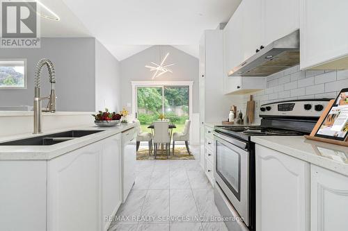 88 Sundridge Street, Brampton (Snelgrove), ON - Indoor Photo Showing Kitchen With Double Sink