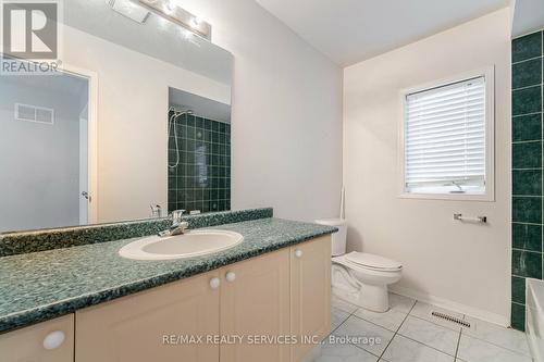 88 Sundridge Street, Brampton (Snelgrove), ON - Indoor Photo Showing Bathroom