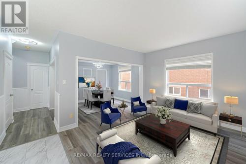 88 Sundridge Street, Brampton (Snelgrove), ON - Indoor Photo Showing Living Room