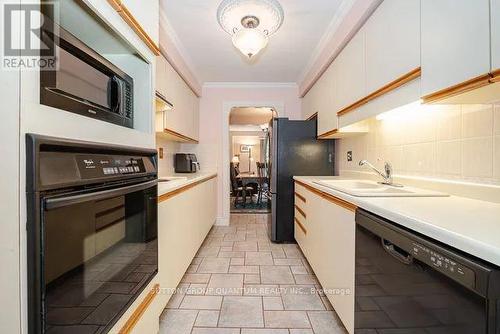 59 - 1200 Walden Circle, Mississauga (Clarkson), ON - Indoor Photo Showing Kitchen