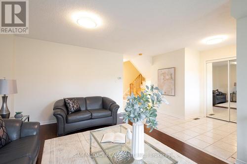 5958 Tenth Line, Mississauga (Churchill Meadows), ON - Indoor Photo Showing Living Room