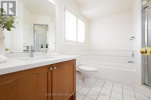 5958 Tenth Line, Mississauga (Churchill Meadows), ON - Indoor Photo Showing Bathroom