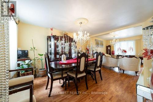 13 Rolyat Street, Toronto (Trinity-Bellwoods), ON - Indoor Photo Showing Dining Room