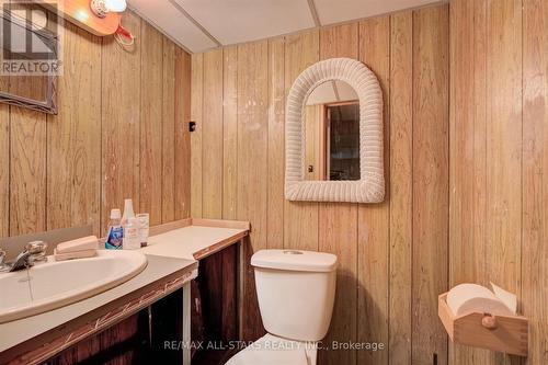 18 Aylesford Drive, Toronto (Birchcliffe-Cliffside), ON - Indoor Photo Showing Bathroom