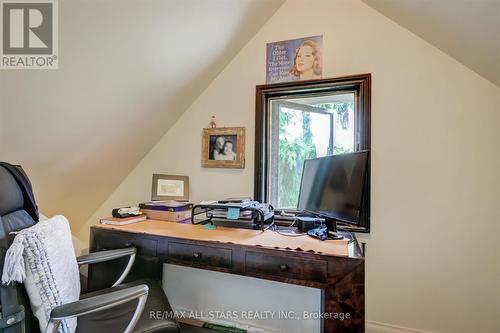 18 Aylesford Drive, Toronto (Birchcliffe-Cliffside), ON - Indoor Photo Showing Office