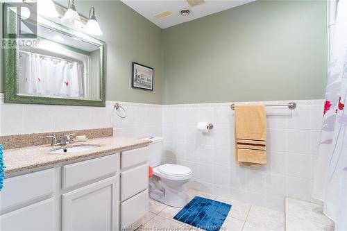 201 Gignac Crescent, Lasalle, ON - Indoor Photo Showing Bathroom