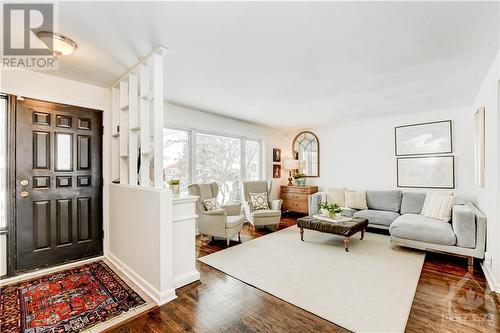 2160 Monteith Street, Ottawa, ON - Indoor Photo Showing Living Room