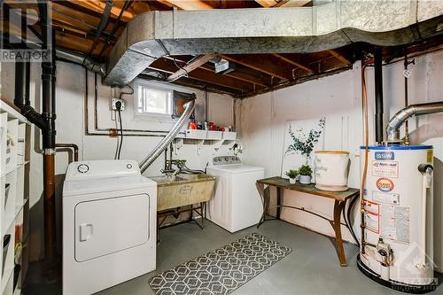 2160 Monteith Street, Ottawa, ON - Indoor Photo Showing Laundry Room