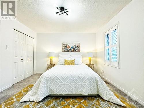 24 Maclean Street, Ottawa, ON - Indoor Photo Showing Bedroom