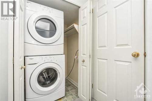 24 Maclean Street, Ottawa, ON - Indoor Photo Showing Laundry Room